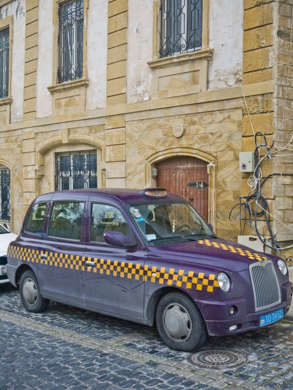 18. Taxi