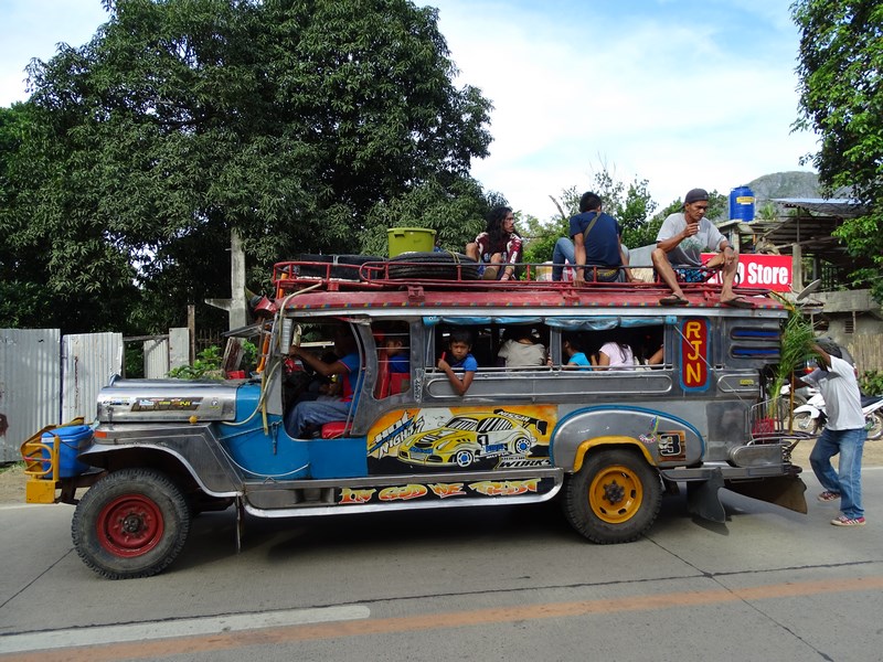 Autobuz Filipinez