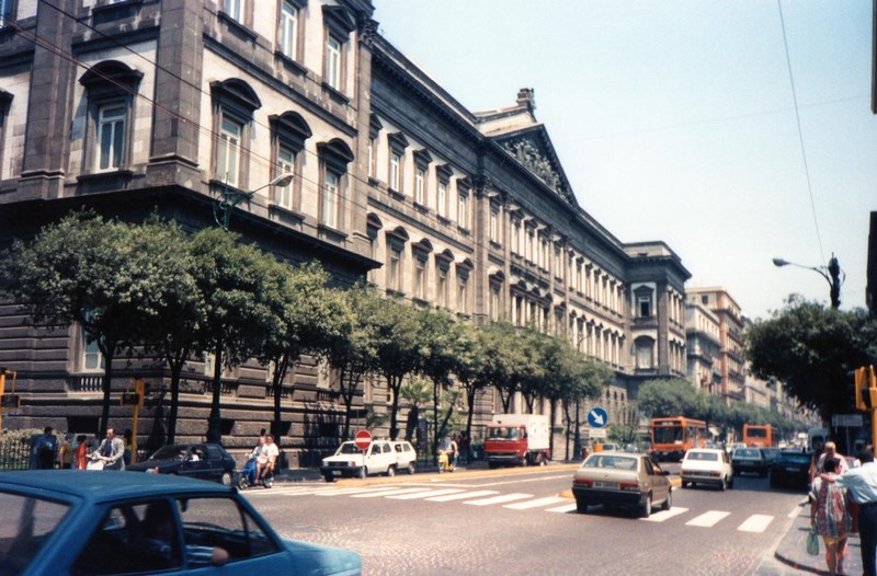 Universitatea Napoli