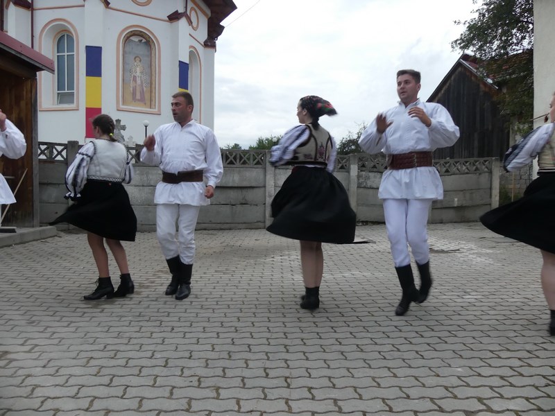 Dansuri din Tara Fagarasului