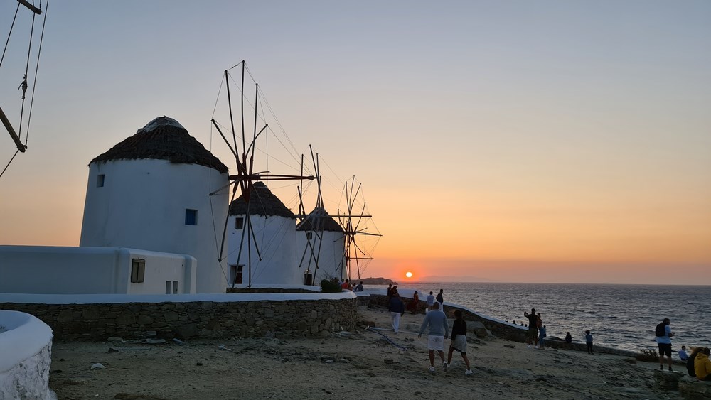 Apus de soare in Mykonos