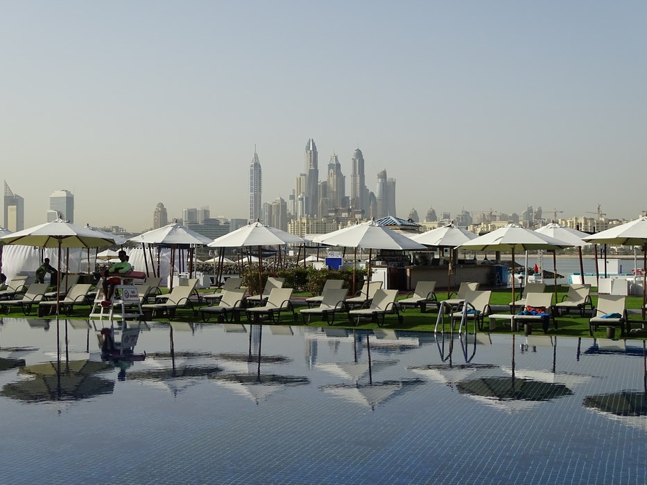 Piscina aer liber Rixos Dubai