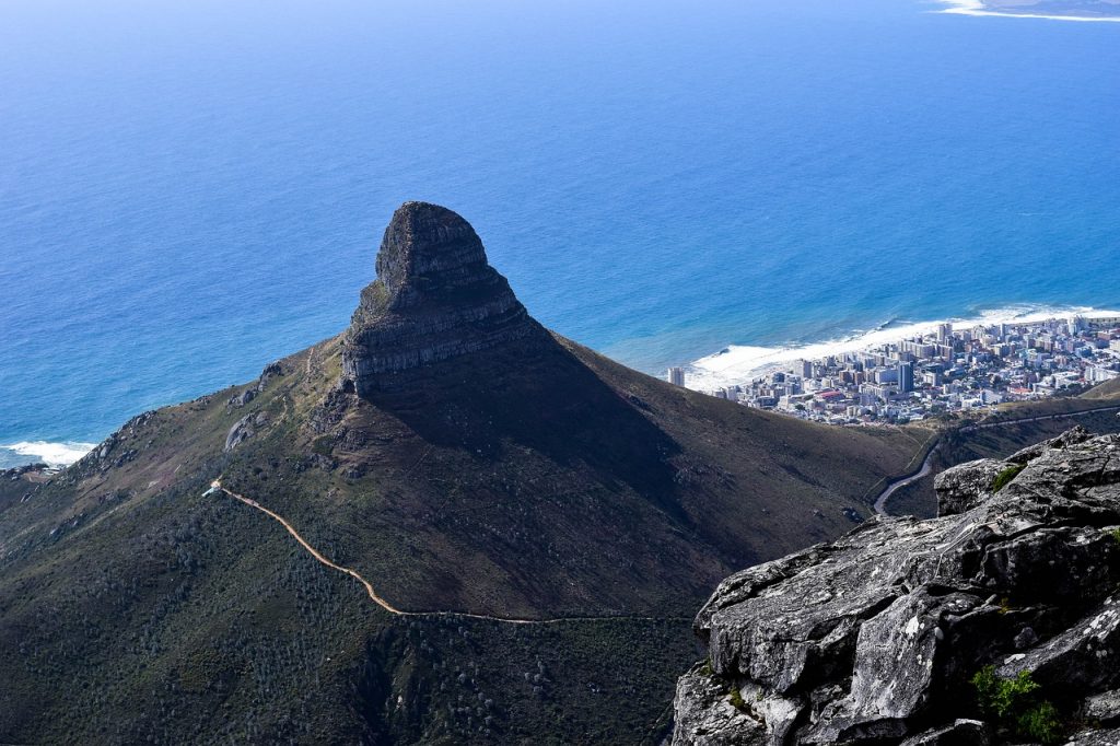 Cape Town de pe Table Mountain