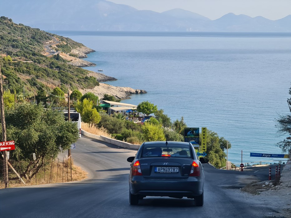 Drumul spre portul Agios Nikolaos