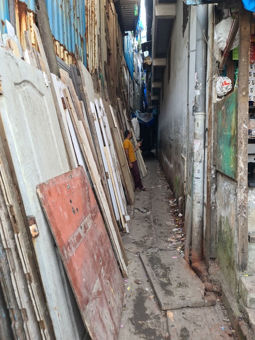 Intrare in slum