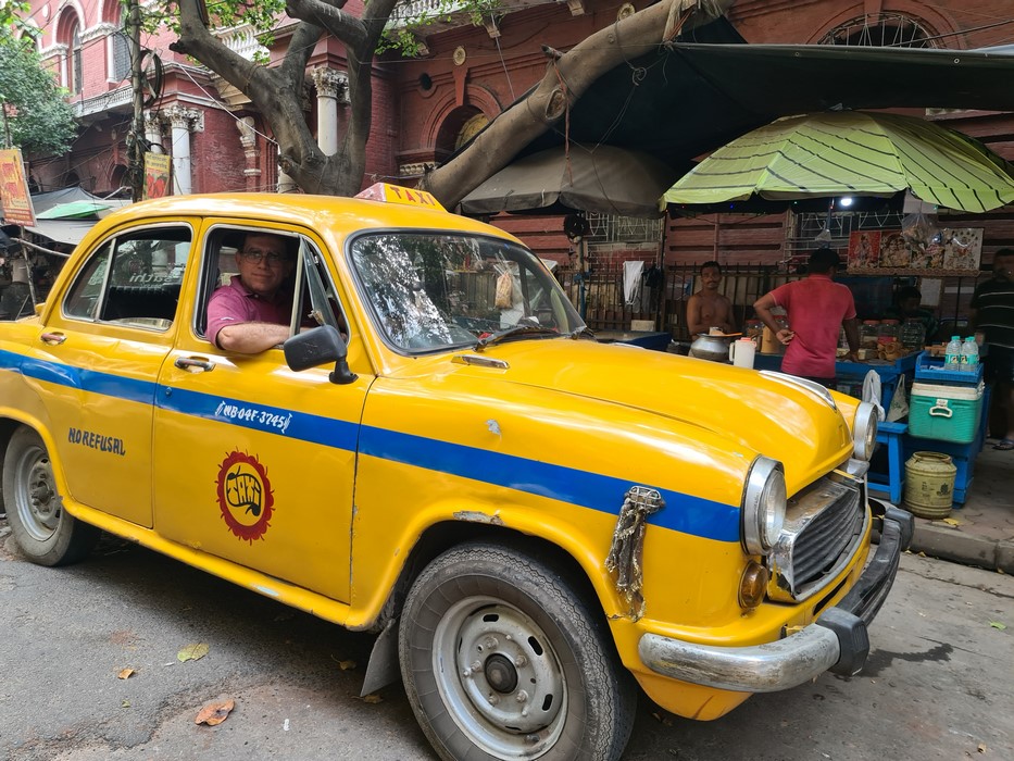 Taxi Ambassador Kolkata